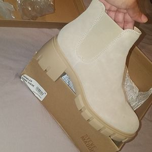 Steve Madden Boots